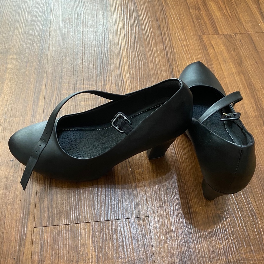 BNIB Piccadilly 3” Mary Jane Pump (Vegan)